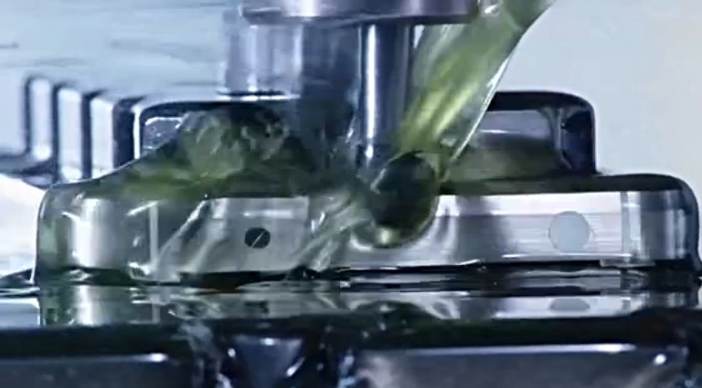 小米4、魅族MX4手機(jī)外殼加工用的是什么切削液？